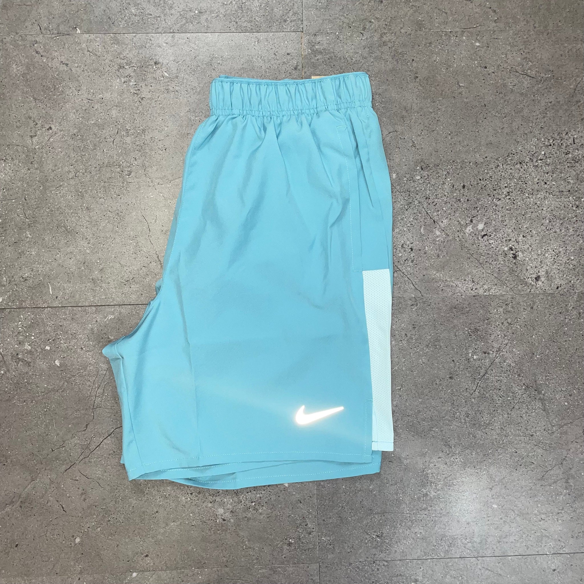 Nike Challenger Shorts ‘Turquoise’