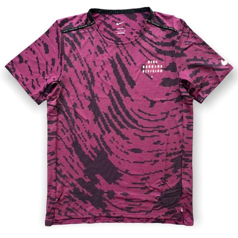 Nike Run Division Rise 365 T-Shirt - Sangria